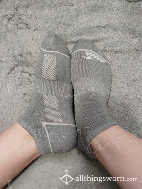 🩶Grey Avia Workout Ankle Socks- Super Old And Stained!🧦