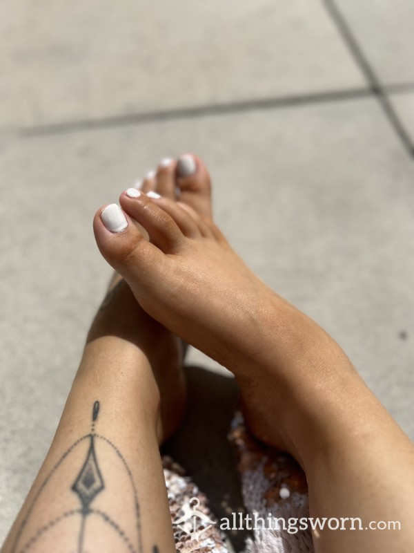 Foot Pic Everyday For 30 Days When You Pay For My Pedicure 🦶🏼🤍
