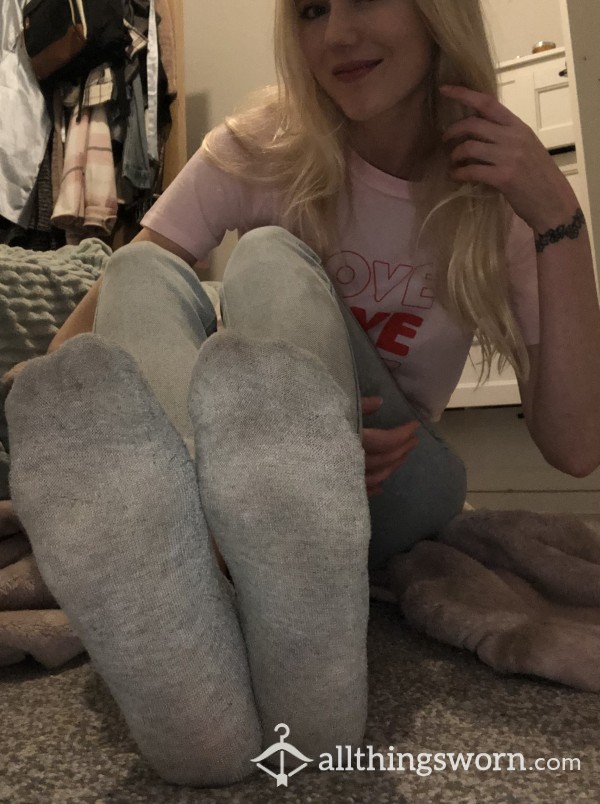 Ready To Post!💜 5 Day Worn Smelly Grey Ankle Socks 👃😏😜