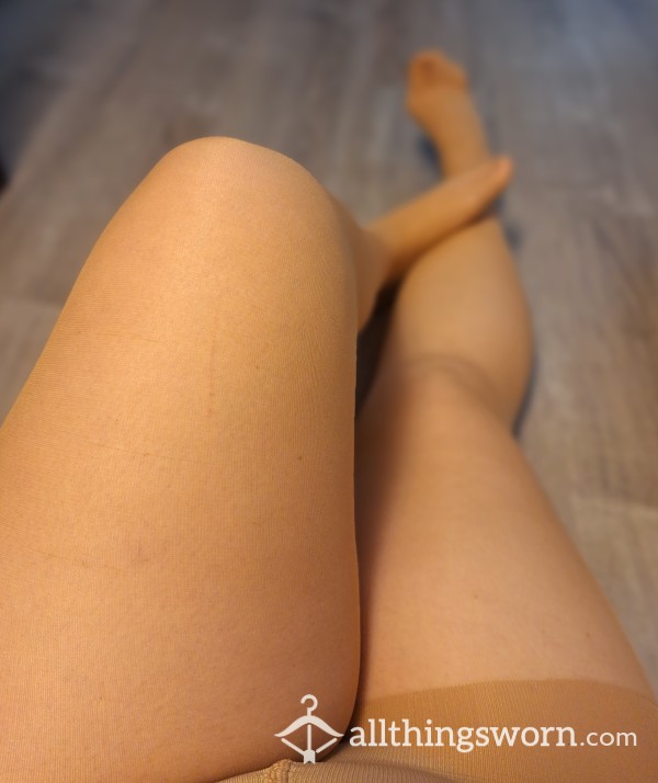 10 Instant Pantyhose Pictures