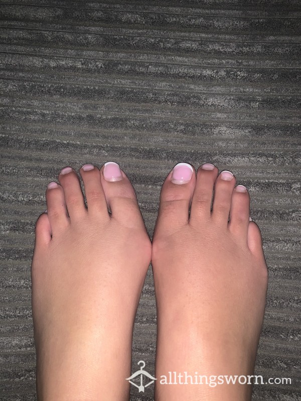 10 Sexy Pictures Of My Little Piggies - ALL ANGLES