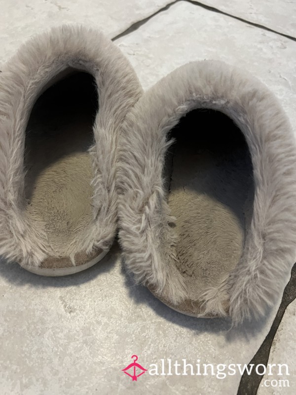 10 Yr Old Slippers