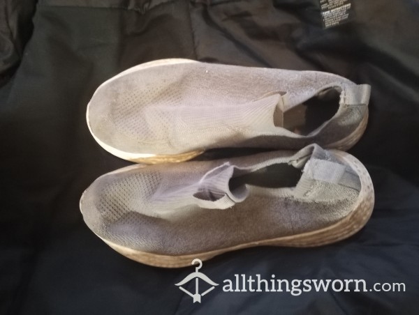 2 Owner Sisters Slip On Shoes(sold)