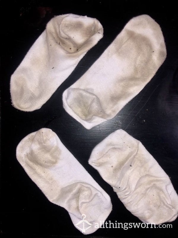 2 PAIRS OFF CREAM SMELLING SOCKS  | 10 Days Wear 🤮🤮🤮 READY TO SHIP