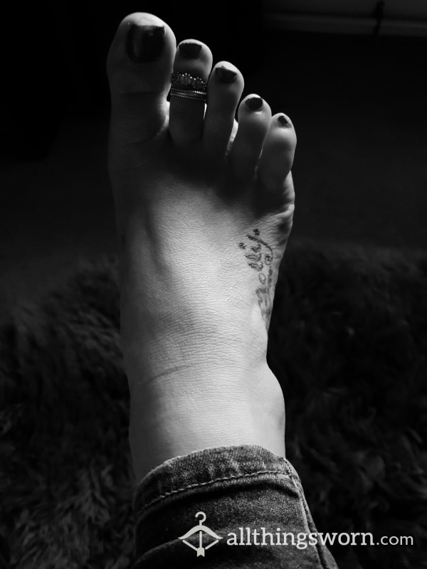 20 Premade Photos Of My Feet X