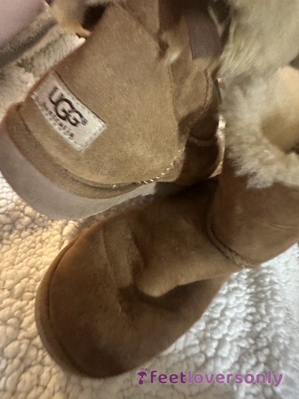 4 Year Old Extremely Worn Bailey Now Boot Uggs Size 9
