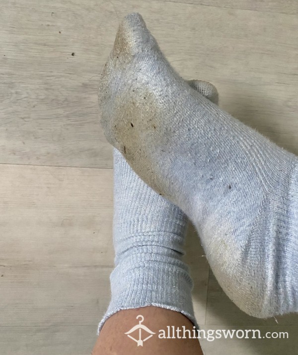 48 HOUR WORN: PALE BLUE FRILLY ANKLE SOCKS