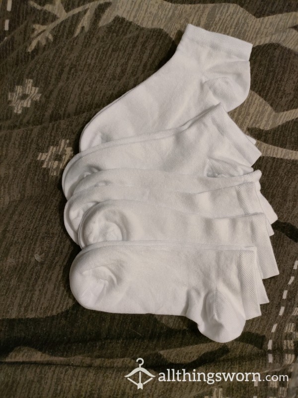 48hr White Socks Wear