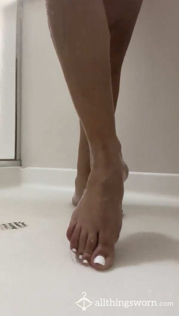 5 Min Foot Focused Shower Video