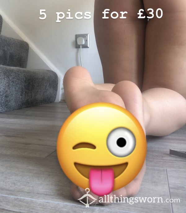 5x Pics Of Sexy Nylon Feet