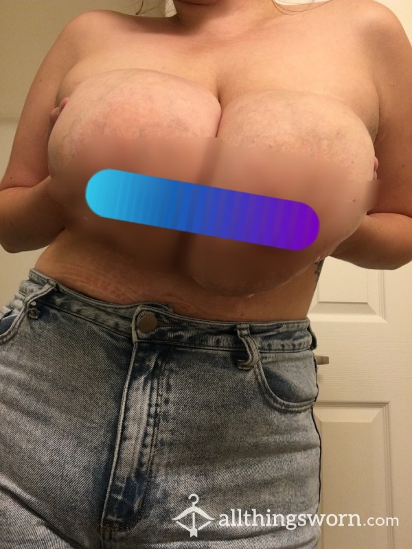 6 Pics Of My Natural DD Tits