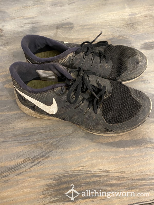 8 Year Old Nike Trainers