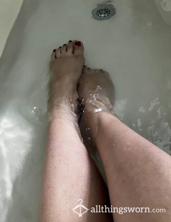 A Little Bath 💦