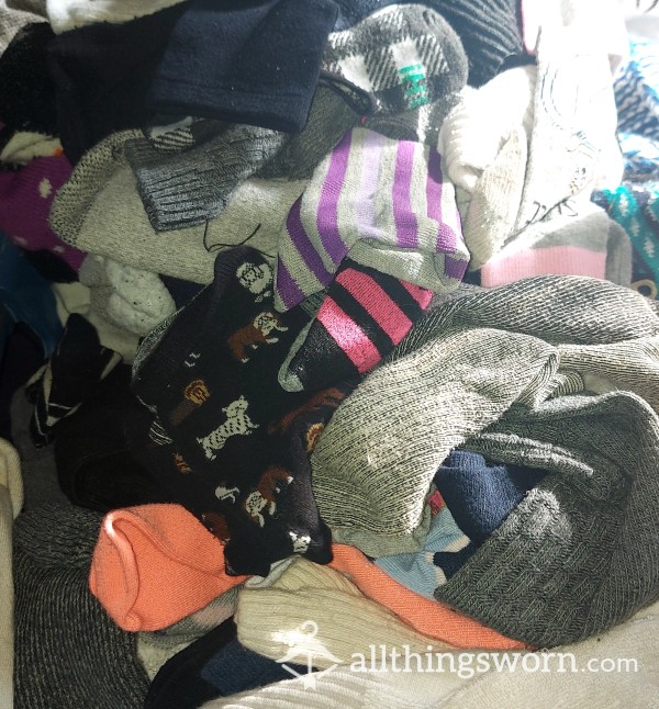 Assorted Socks 🖤 Ready For Customs!