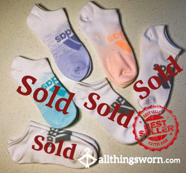 ✨ Best Seller ✨ Available Adidas Ankle Socks 🤍