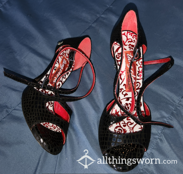 Bare Feet In Some Sexy, Expensive, Italian-made, Black Patterned Tangoleia Shoes For Your Viewing Pleasure!