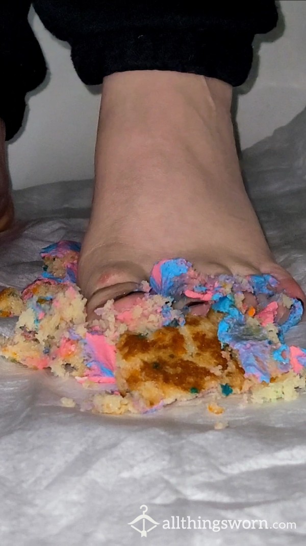 Barefoot Cupcake Crush