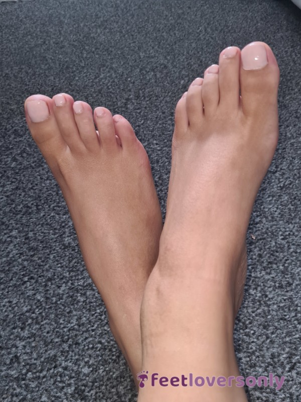 Barefoot Virgin Size 4s