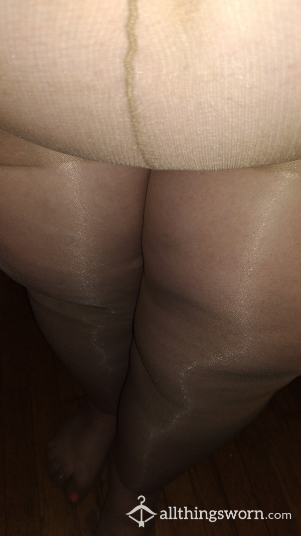 Beige Pantyhose Day Sheer Reinforced Toe