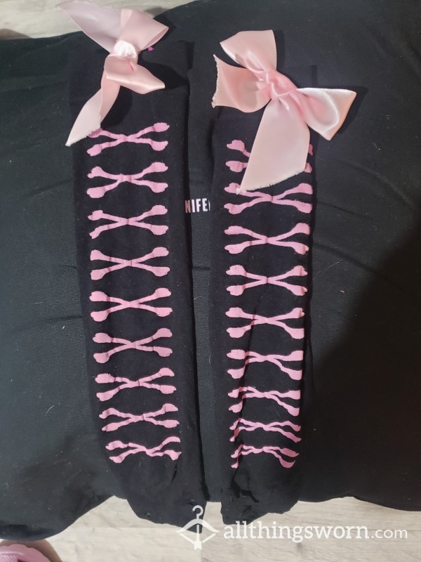 Black And Pink Knee High Socks With Bows