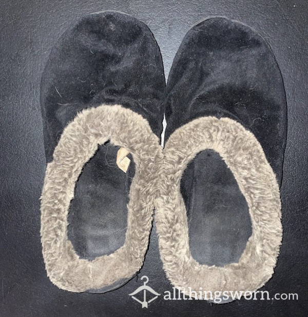 Black And Tan Slippers