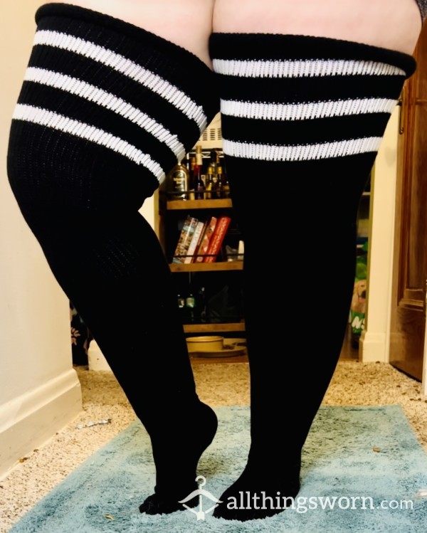 Black And White Thigh-high Cozy Socks