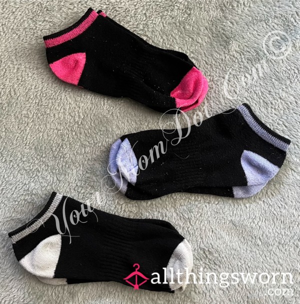Black Ankle Workout Socks W/ Colored Heels & Toes