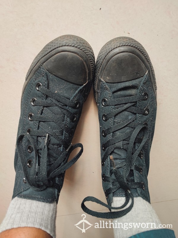 Black Classic Converse 🤣 Naturally Sweaty Feet 🐾 Size 5