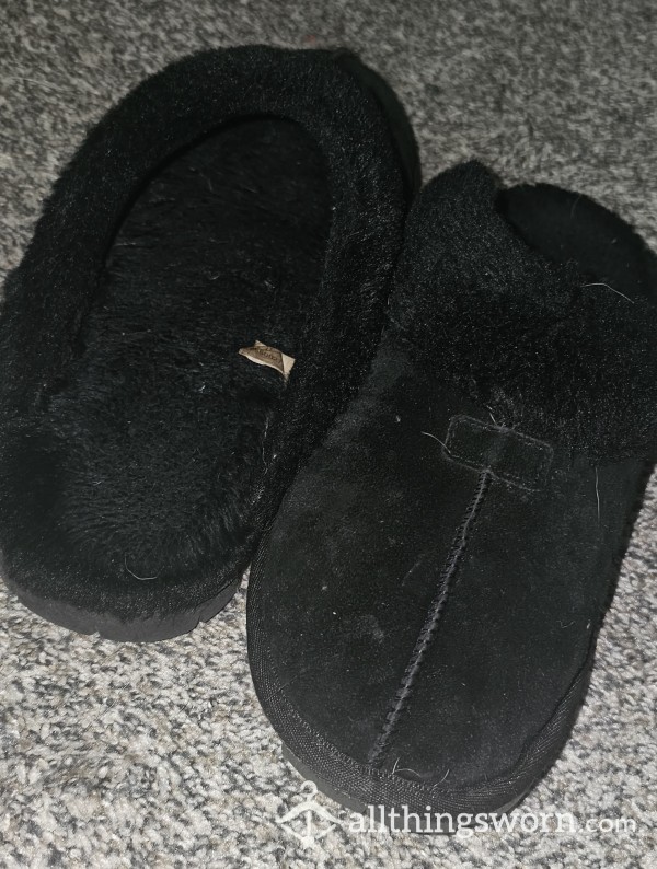 Black Daily-Wear Slippers Size 10