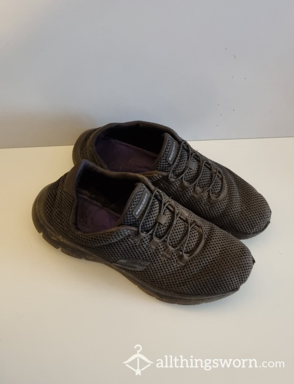 Black Filthy Well-worn Skechers
