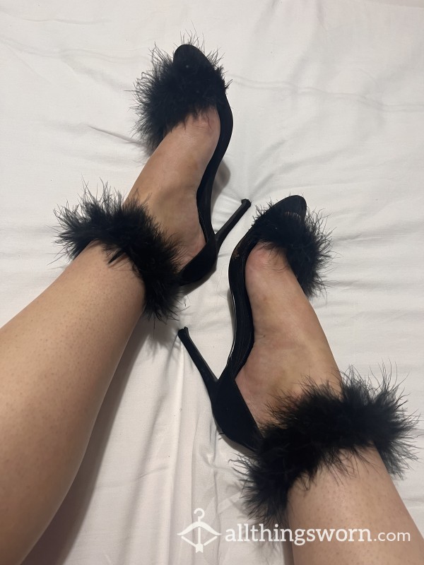 Ready To Post 🤭 Wrecked Black Feathered Toe Marked High Heels 🖤