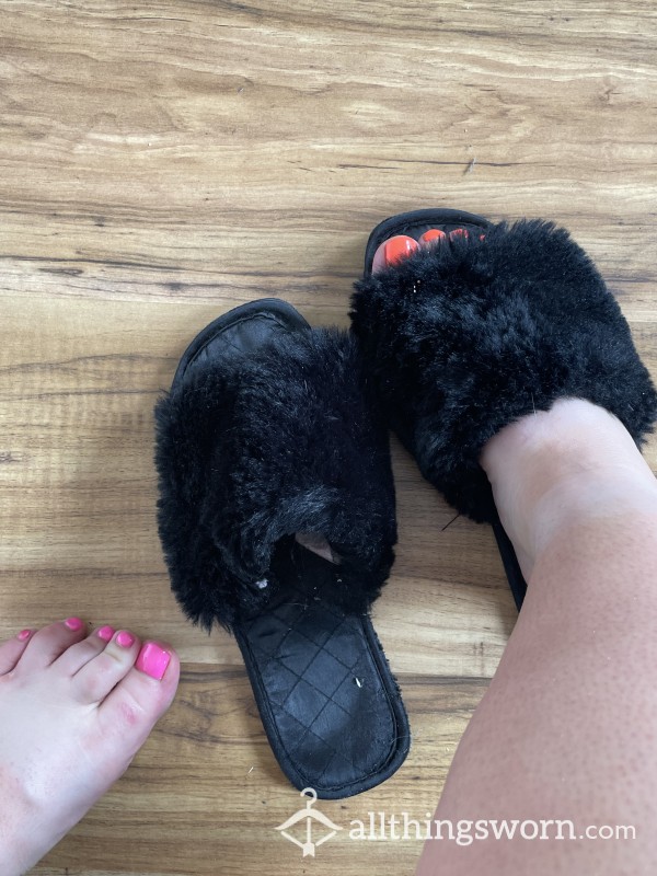 Black Fluffy Worn Slippers