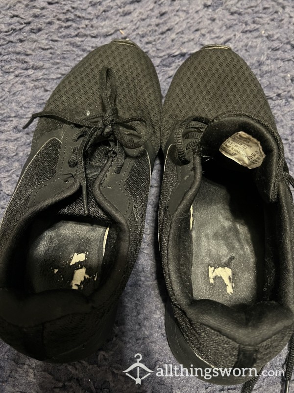 Black Non-Slip Work Sneakers