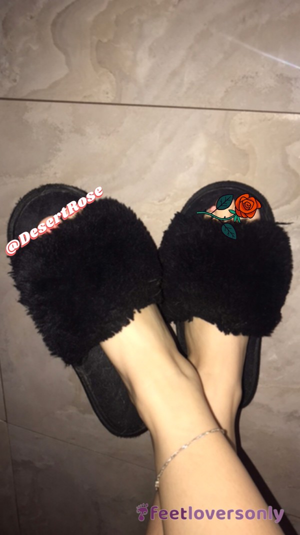 Black Soft And Fluffy Slippers