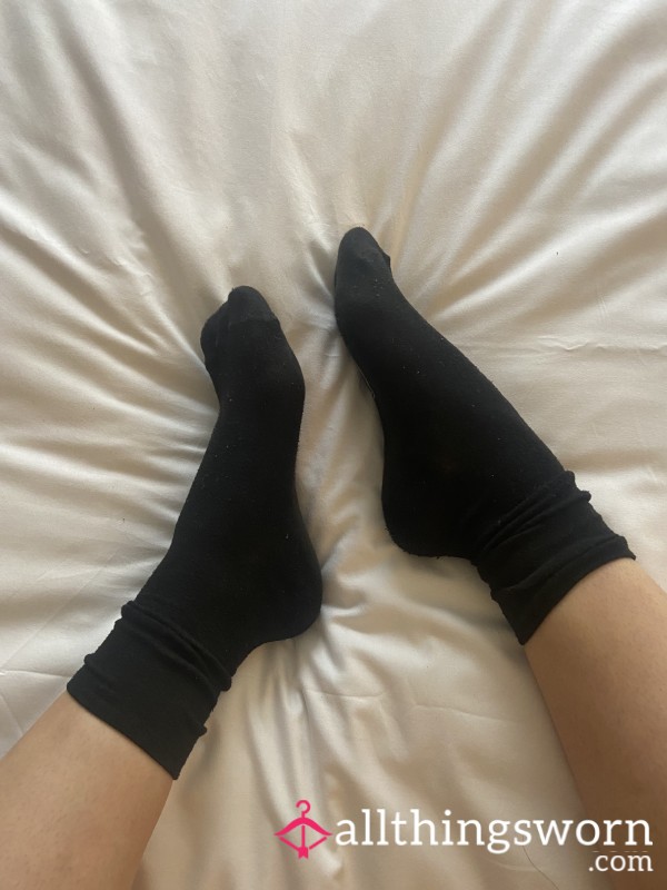 Black Week Worn Socks 🧦
