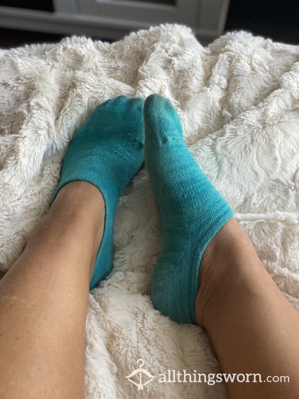Blue Ankle Socks With Sweat Marks