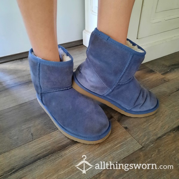 💫SALE💫 Blue Well Worn Ugg Boots