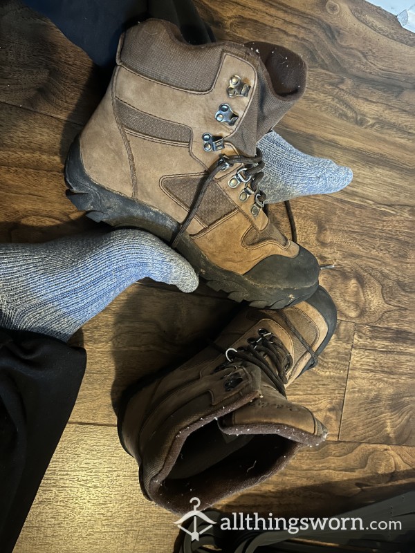 Cabelas Hiking/work Boots!!