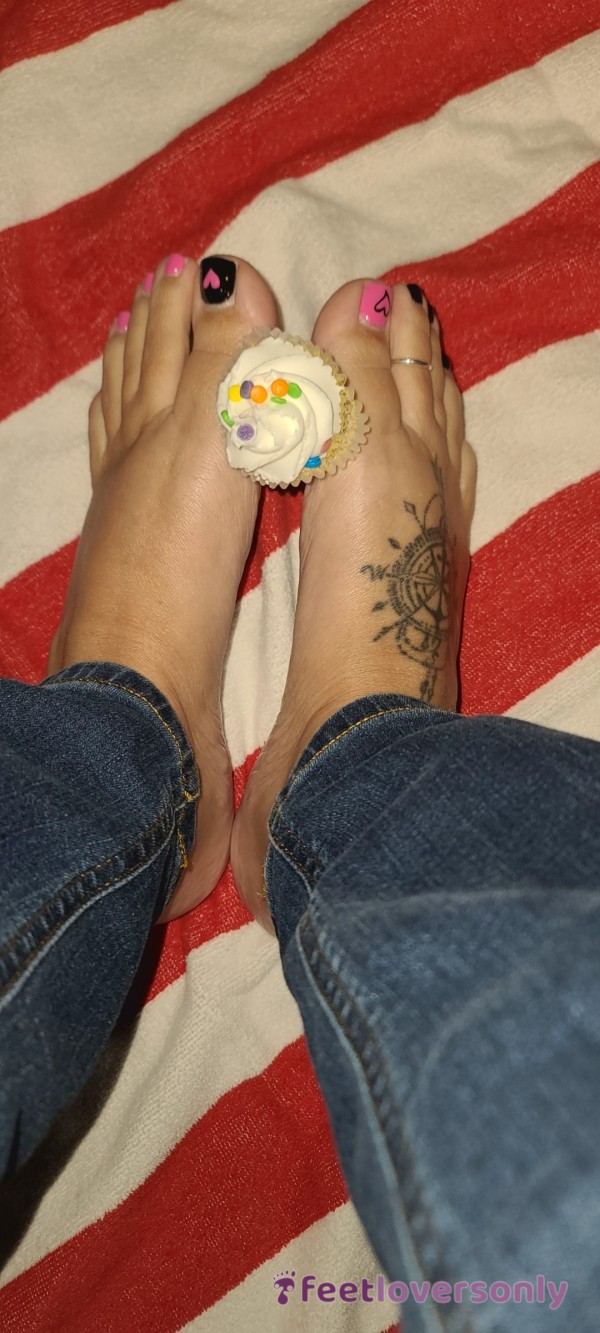 Cake Smash With My Feet