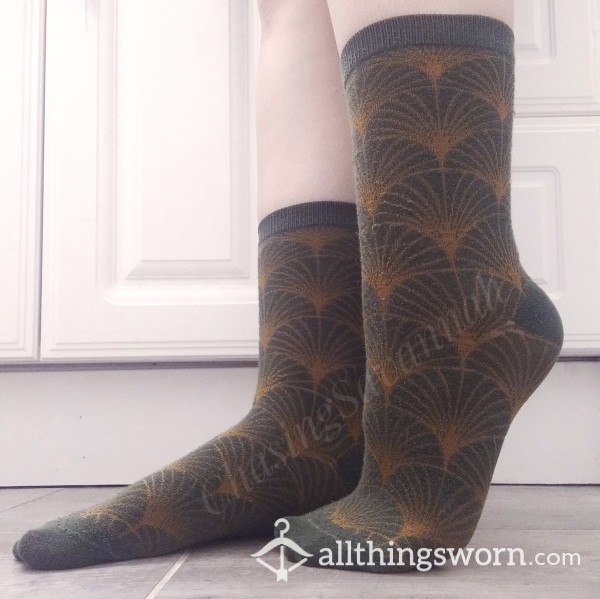 CLEARANCE Green & Gold Patterned Socks (WELL WORN) 72h