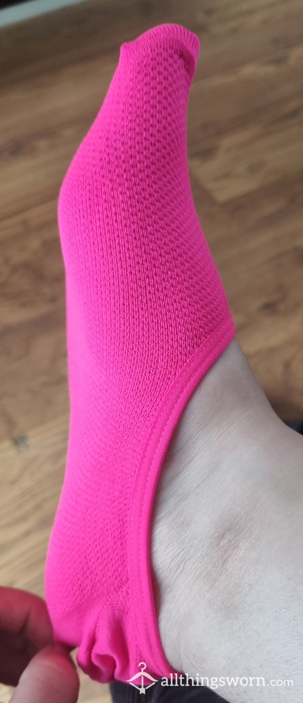 Bright Pink No-show Socks