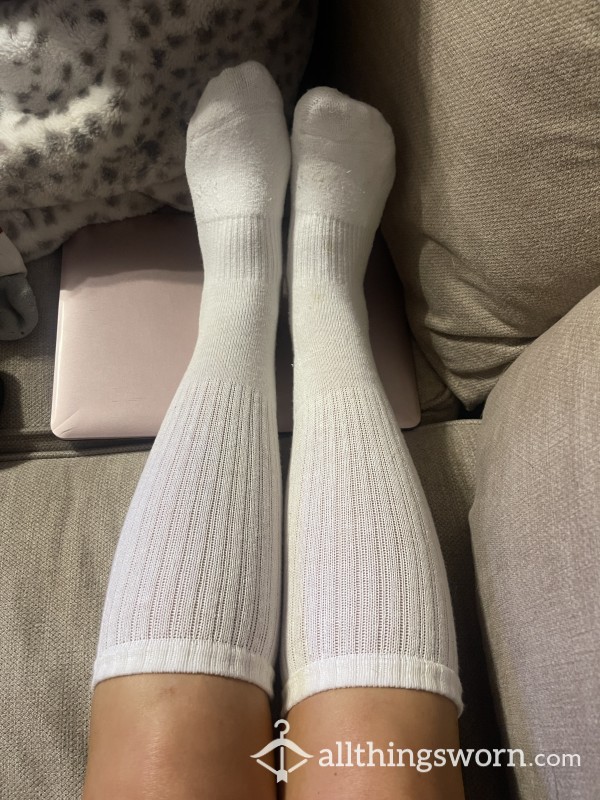 USED STINKY Comfy White UNDER ARMOUR Socks