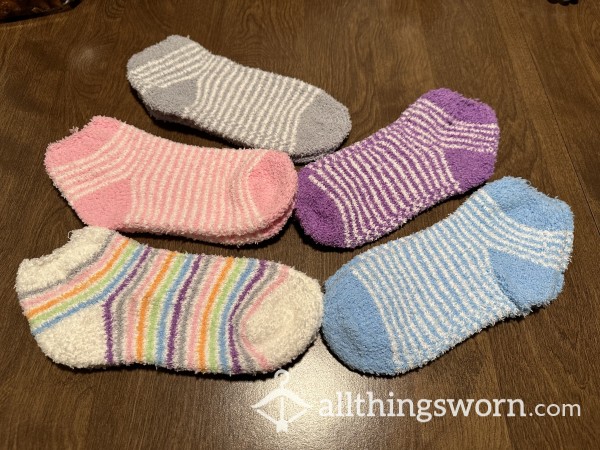 Cozy Fluffy Fuzzy Socks (72 Hour Wear)
