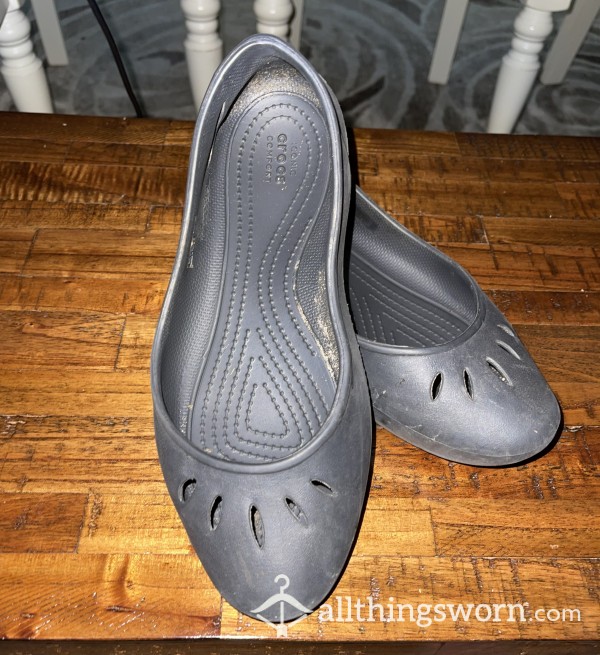 Crocs Brand Ballet Flats 💦 Well Worn Size 9 photo