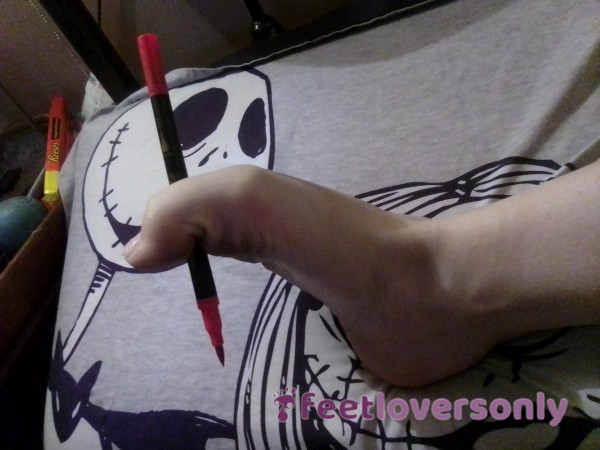 Custom Video Of Me Writing, Drawing, Or Painting With My Feet Only!!