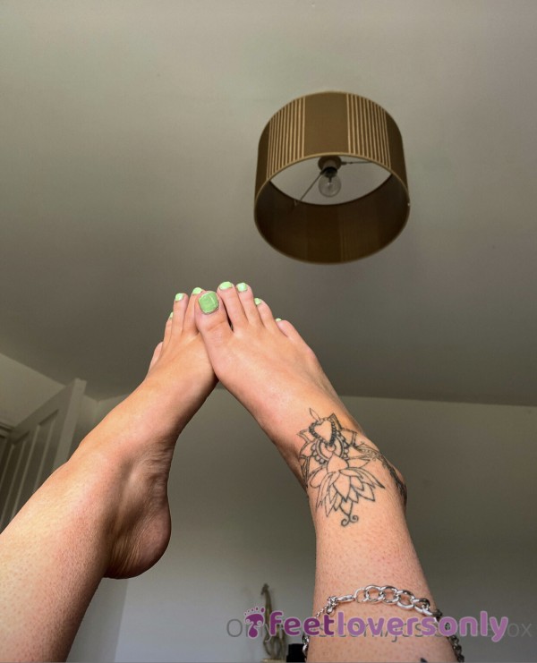 Custom Videos Up To 5 Minutes 🦶🏼 💦