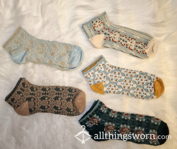 Cute Embroidered Ankle Socks