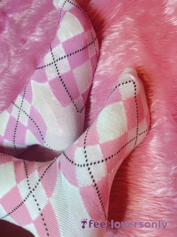 4 Pics Of My Cute Pink Socks