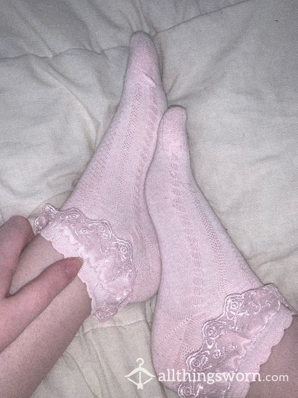 Cutest Frilly Pink Lace Ankle Socks!