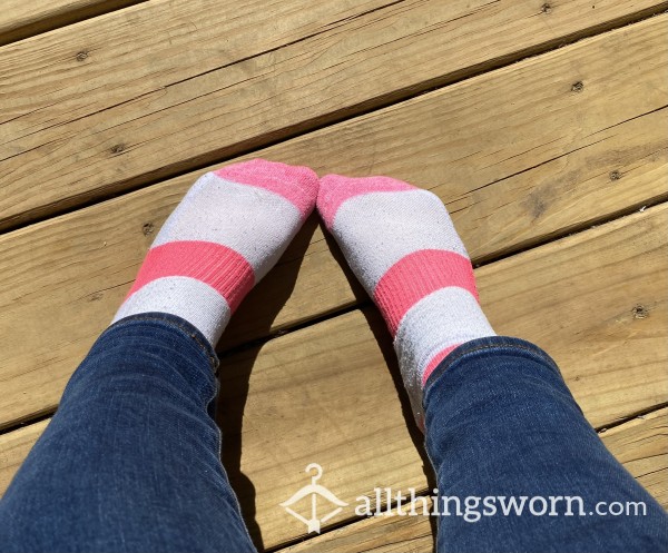 Dirty Pink And White Ankle Socks